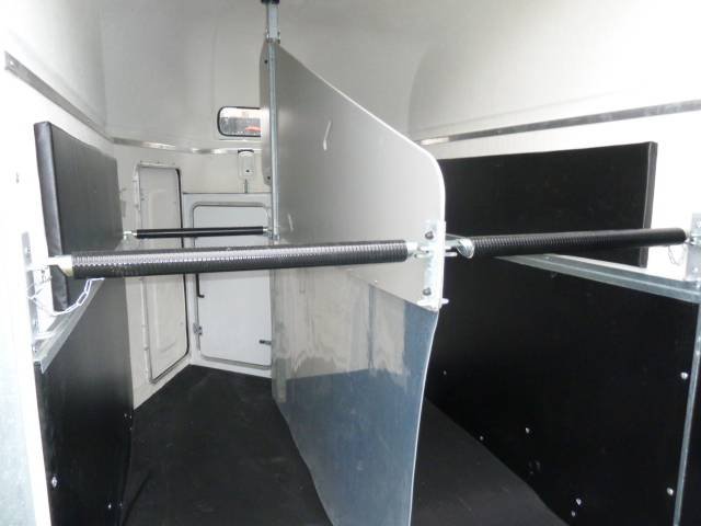 Van Saint Georges IMARA – Image 5