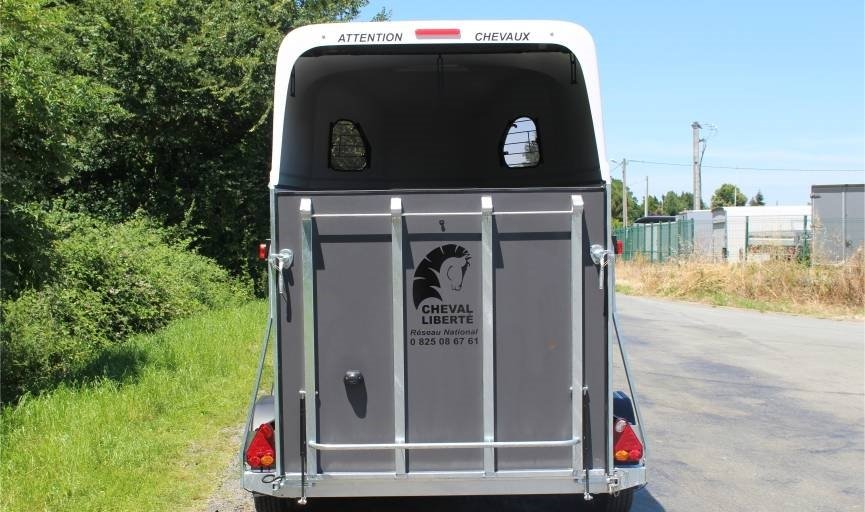 VAN CHEVAL LIBERTE GOLD FIRST – Image 5