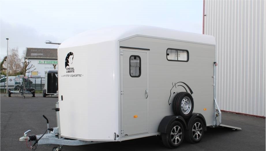 VAN DUOMAX CHEVAL LIBERTE – Image 3